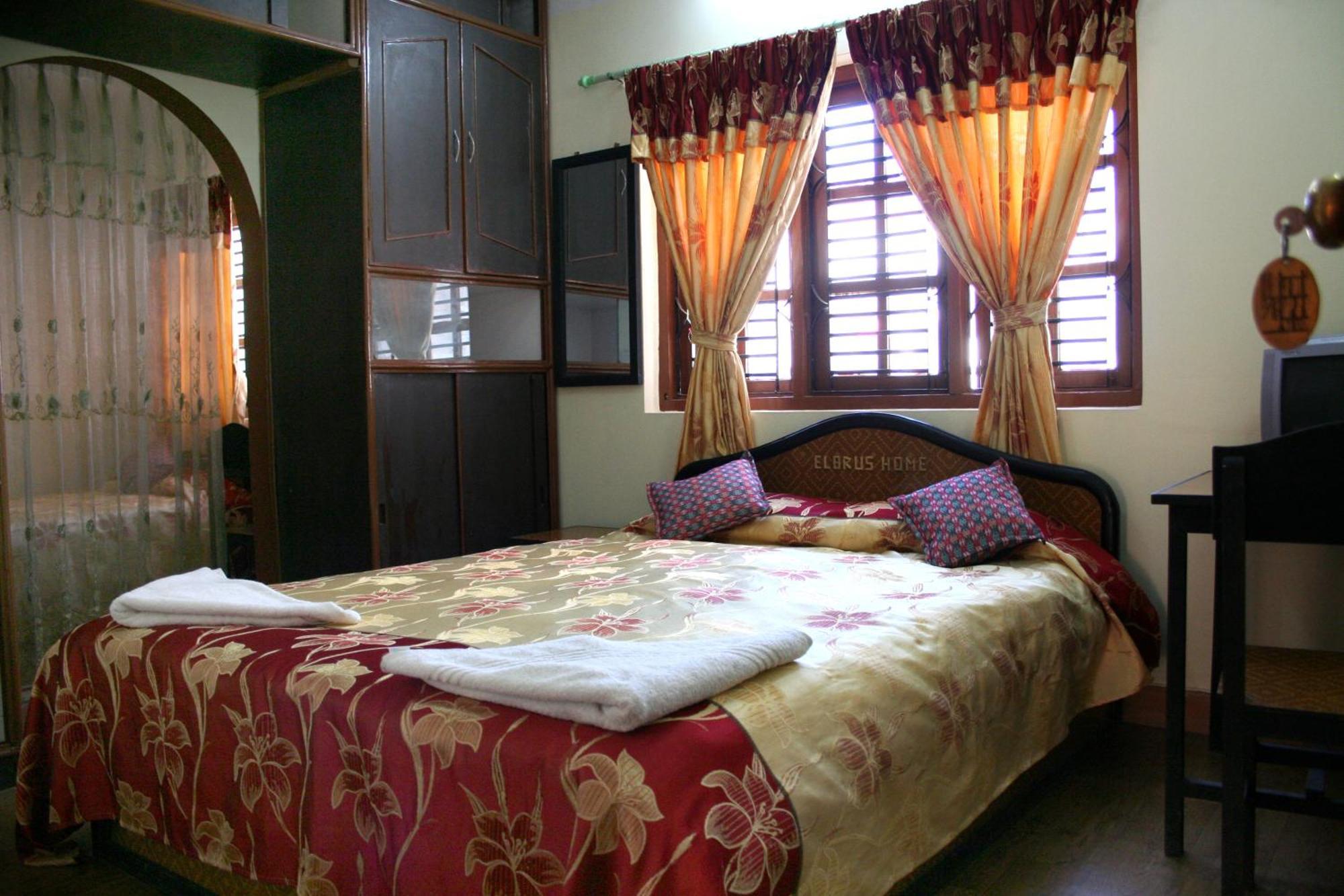 Elbrus Home Kathmandu Room photo