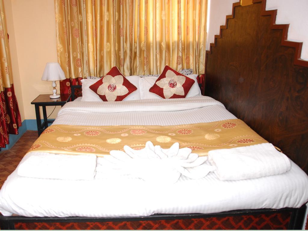 Elbrus Home Kathmandu Exterior photo